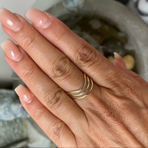 6mm 14k Solid Yellow Gold Band Ring - Picture 13 of 14